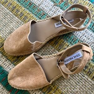 NWOT Steve Madden Shoes